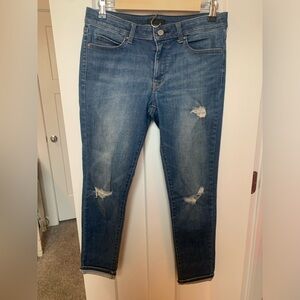 Distressed Skinny jeans